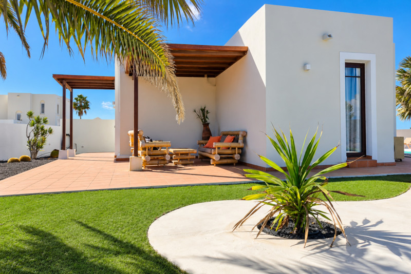 Villa Sara - lanzarote villa holidays