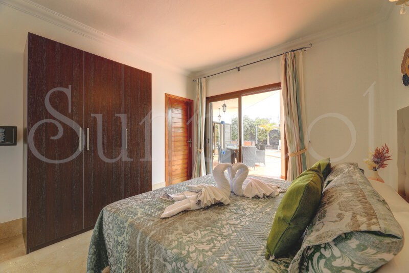 Villa Alexis - villa holidays lanzarote