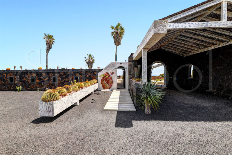 Villa Dafmir - lanzarote villa holidays