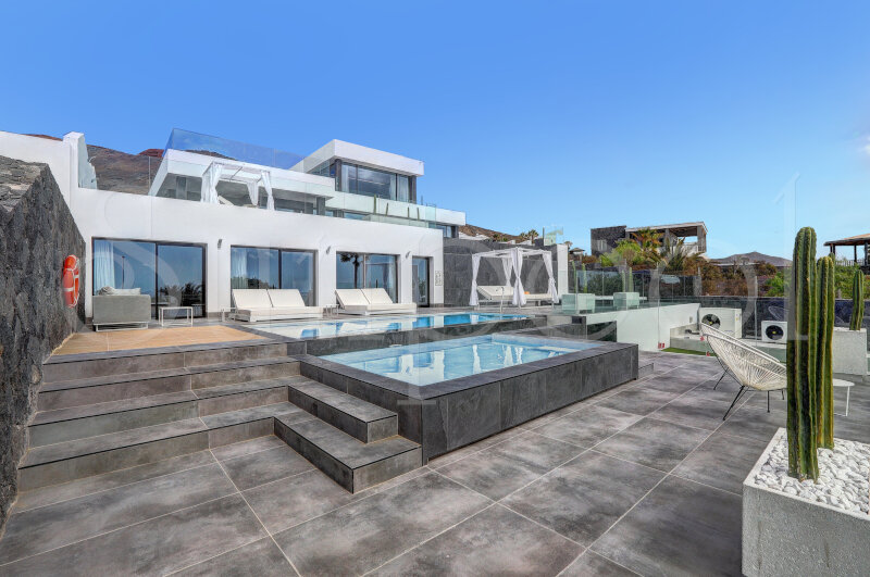 Villa Infinity - lanzarote villa holidays