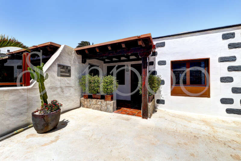 Casa Golondrina - private villas lanzarote