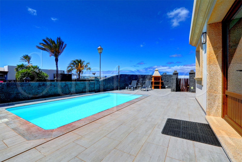 Villa Mararia - villas to rent in playa blanca