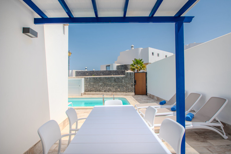 Villa Guatisea - villas for rent lanzarote