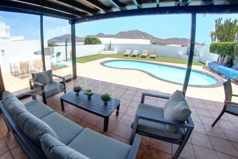 Casa Nostra - lanzarote villa holidays